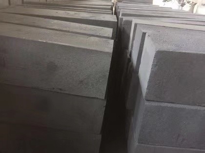 EDM Γράφιτο 1.85 1.91g/cm3 με υψηλή πυκνότητα χαμηλή τέφρα και μέγεθος κόκκων 8-10 μικρών