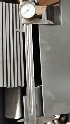 Πλάκα γραφίτη καθαρής πυκνότητας 5 mm 8 mm Προσαρμοσμένα φύλλα γραφίτη