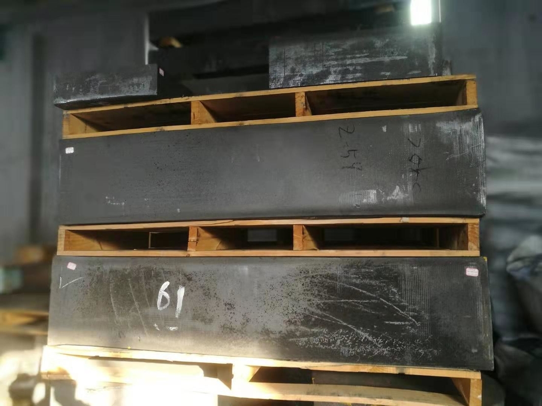 EDM Γράφιτο 1.85 1.91g/cm3 με υψηλή πυκνότητα χαμηλή τέφρα και μέγεθος κόκκων 8-10 μικρών